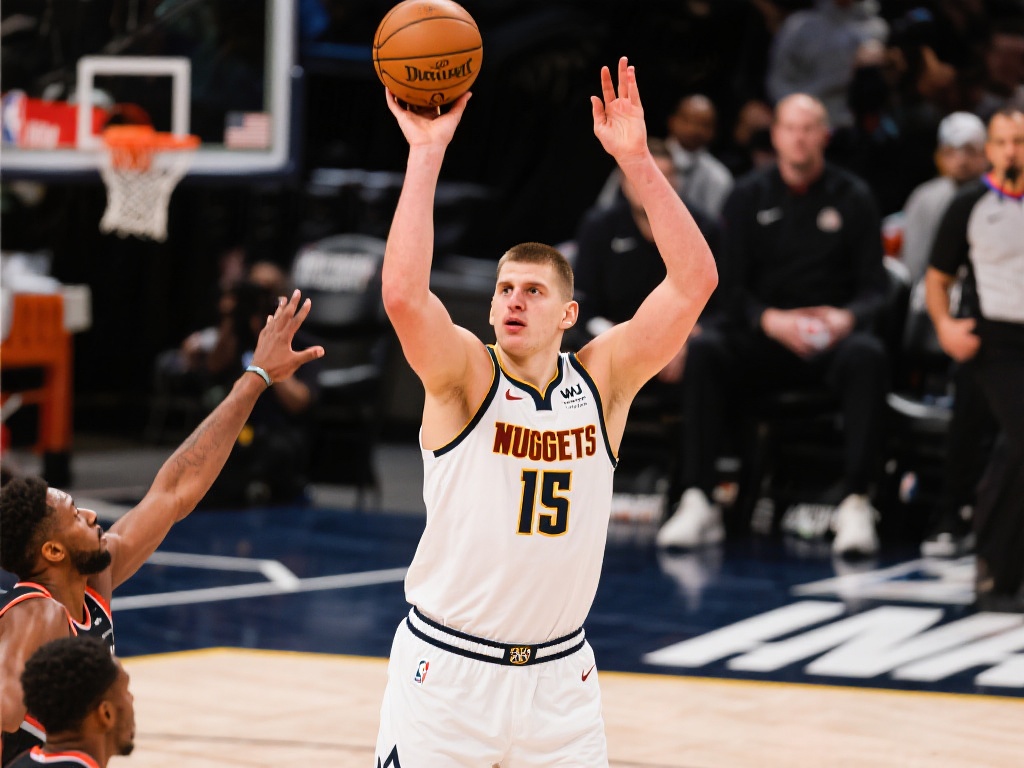 展现出应有 展现出应有